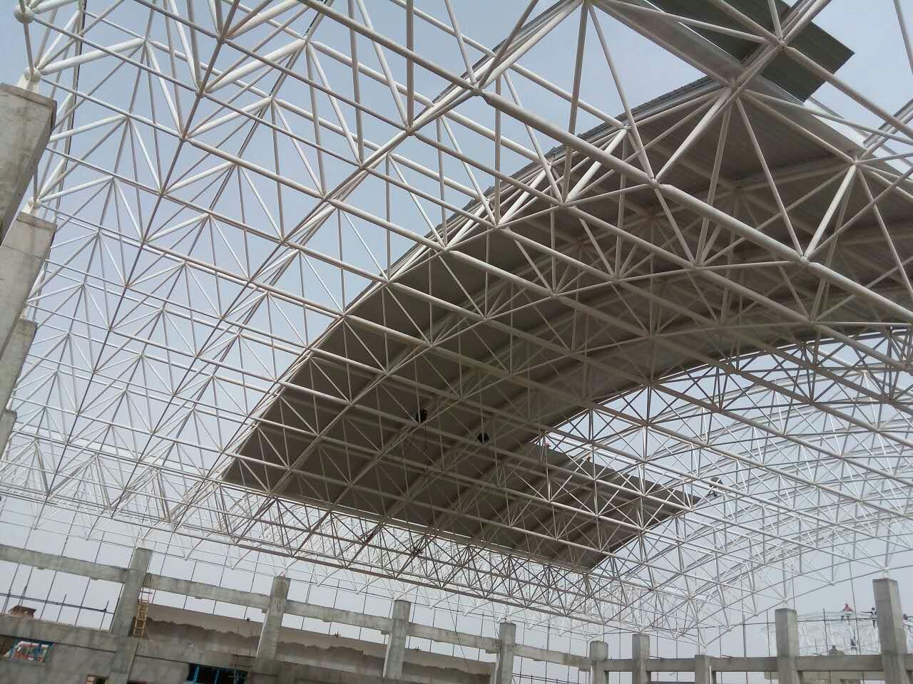 麻城青岛一汽网架